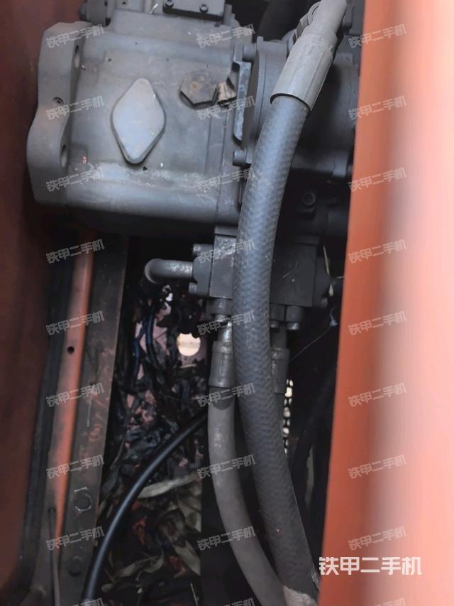 液压泵斜45 右（大件舱室）