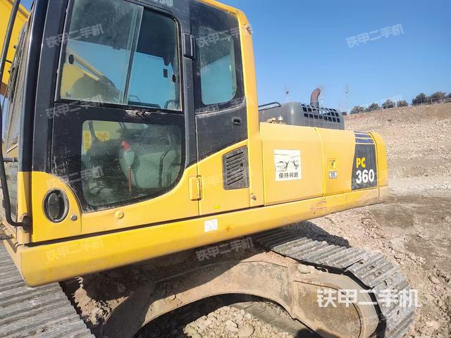 駕駛室整體（整機(jī)外觀）