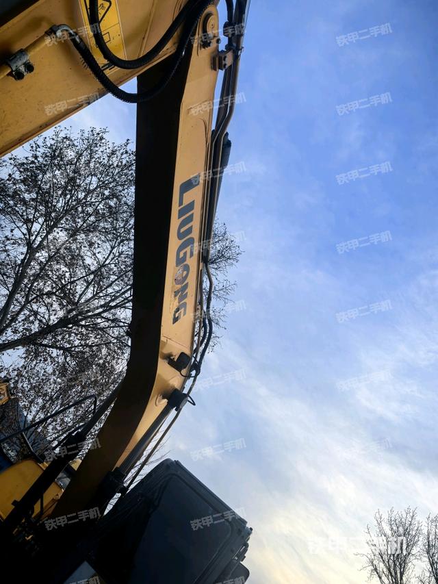 大臂整體?右側(cè)（工作和回轉(zhuǎn)裝置）