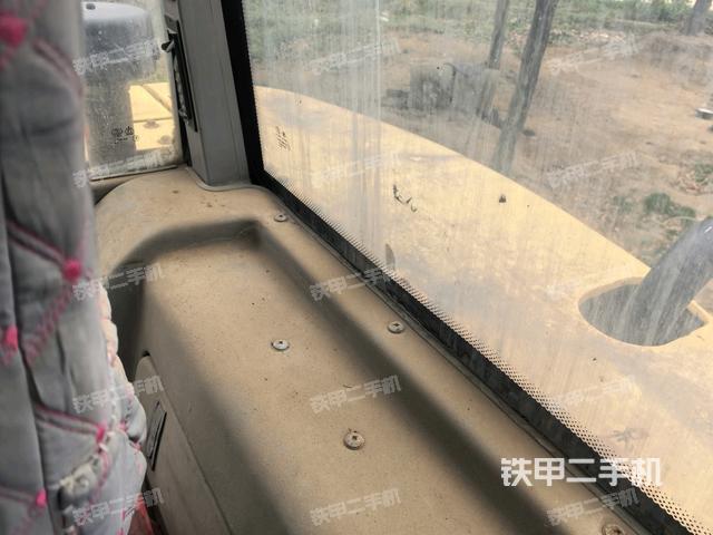 后窗玻璃角標(biāo)（駕駛室部分）