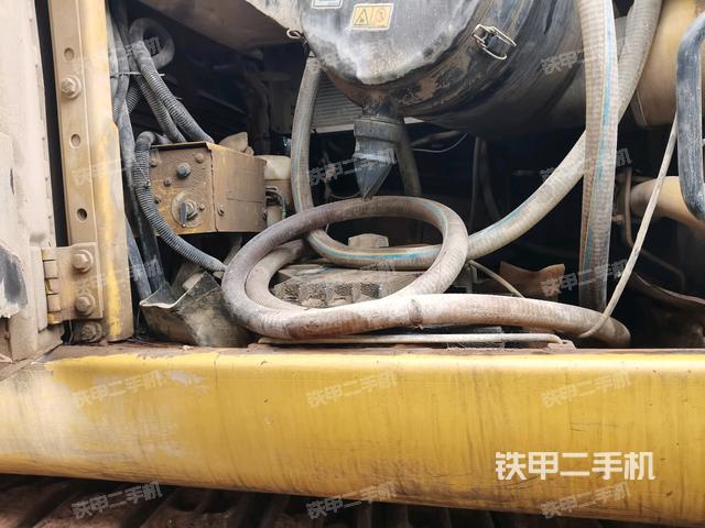 電瓶（大件艙室）