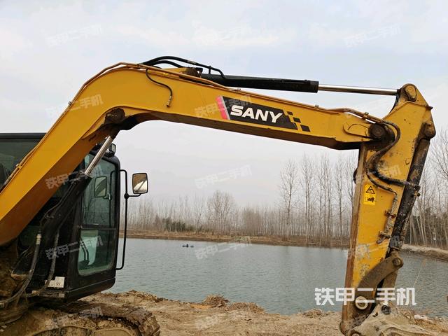 大臂整體?右側（工作和回轉裝置）