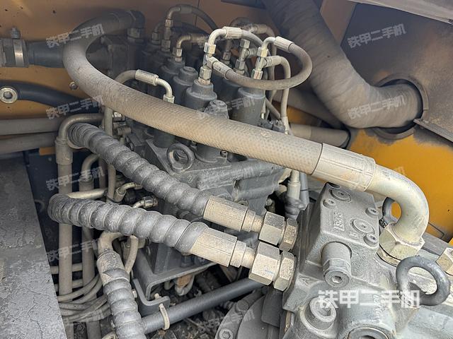 单侧履带整体（整机外观）