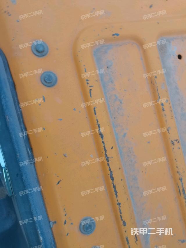 電瓶（大件艙室）