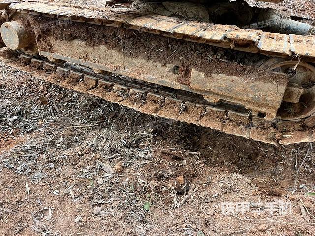 單側(cè)履帶整體（整機(jī)外觀）