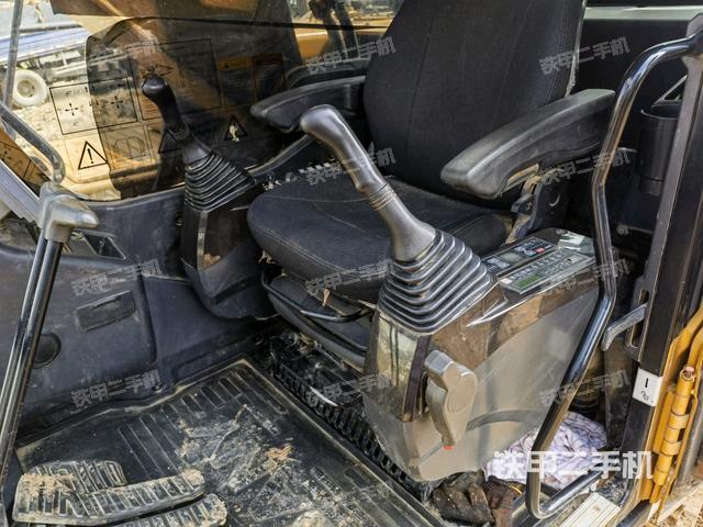 座椅左側(cè)控制臺(tái)/音響/含左手柄（駕駛室部分）