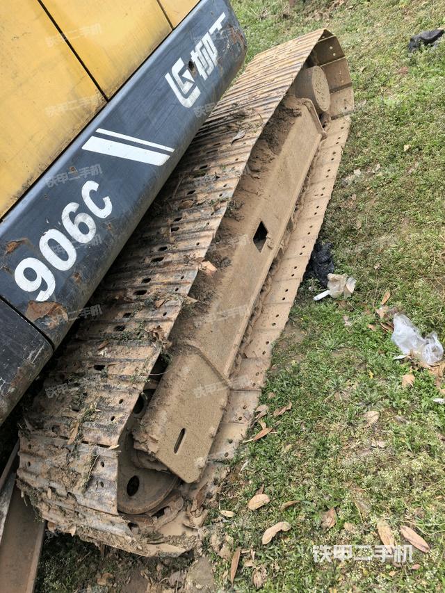 左側(cè)履帶整體?（行走機(jī)構(gòu)）