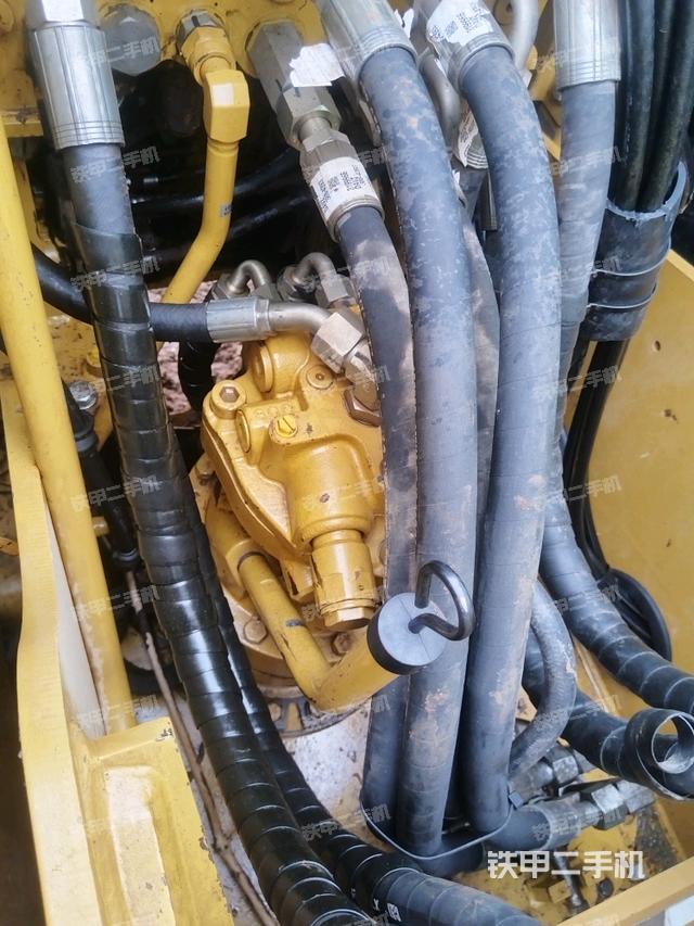 回轉(zhuǎn)馬達(dá)（上車部件）