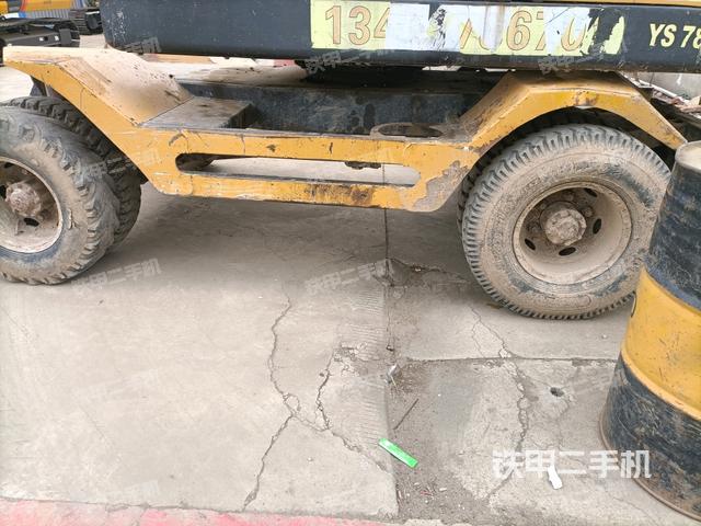 左側(cè)履帶整體?（行走機(jī)構(gòu)）