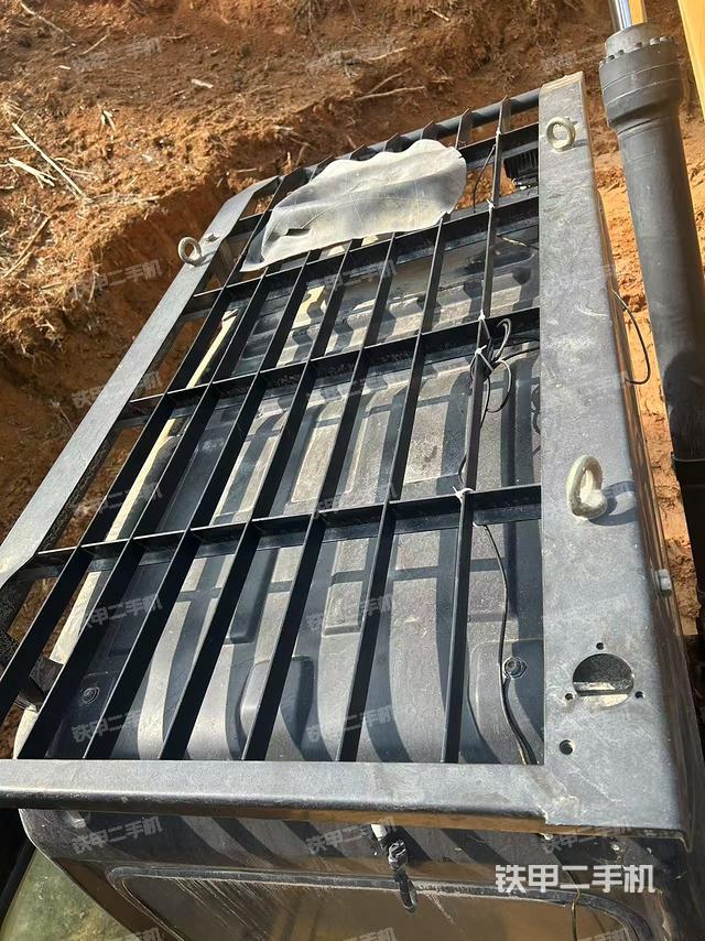 駕駛室頂部（整機(jī)外觀）