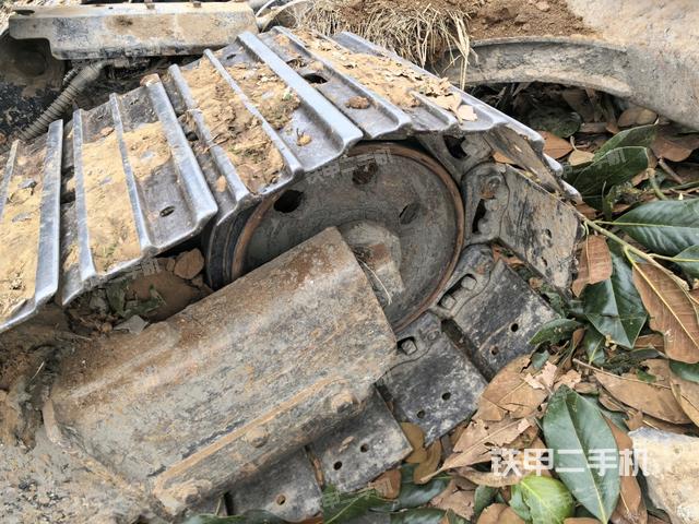 右側(cè)履帶整體?（行走機(jī)構(gòu)）