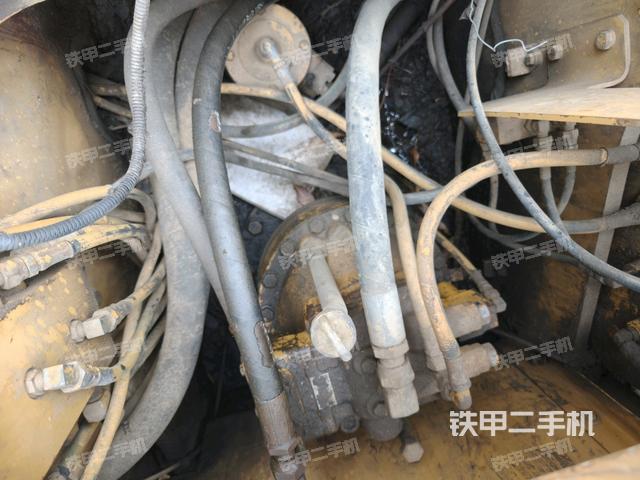 回轉(zhuǎn)馬達(dá)（上車部件）