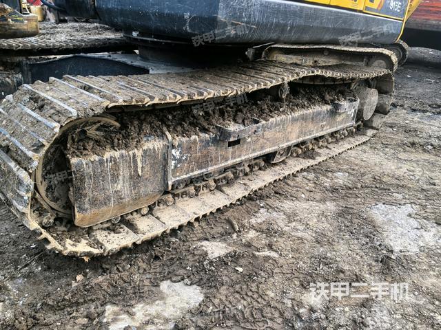 右側(cè)履帶整體（行走機(jī)構(gòu)）