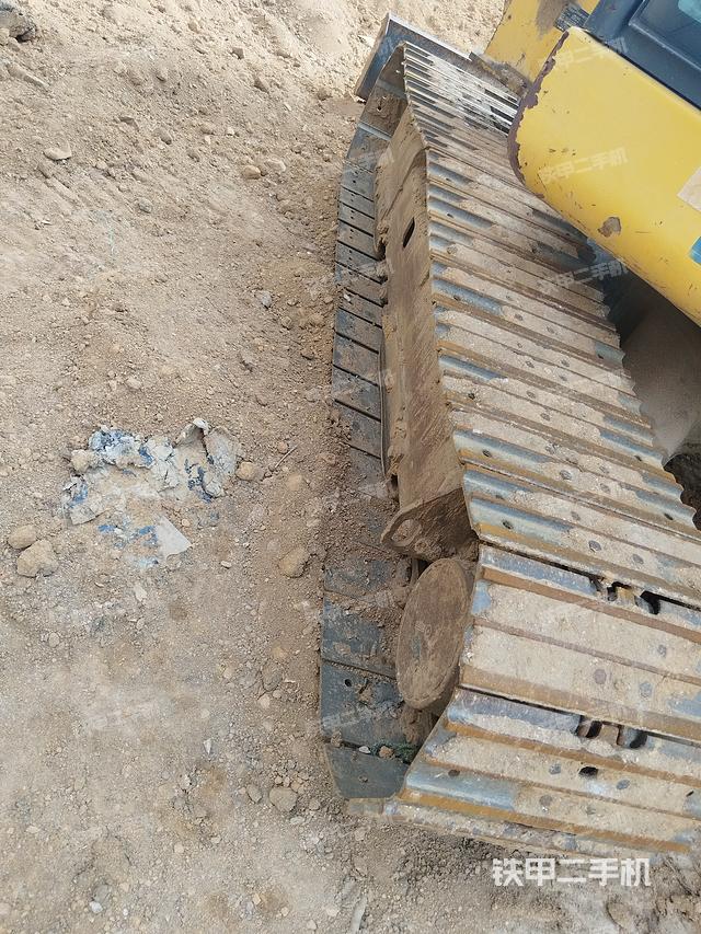 单侧履带整体（整机外观）