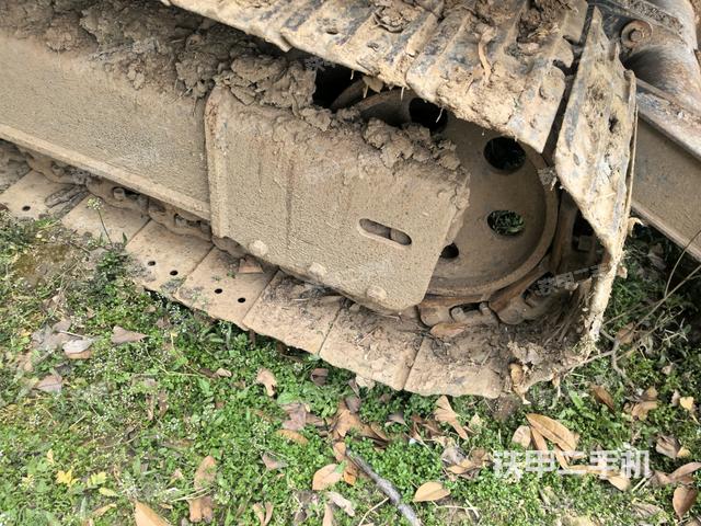 右驅(qū)動(dòng)輪（行走機(jī)構(gòu)）