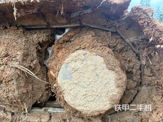 左側履帶整體?(行走機構) 左側履帶整體?(行走機構)