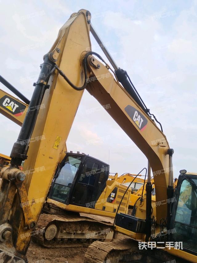 大臂整體?右側(cè)（工作和回轉(zhuǎn)裝置）