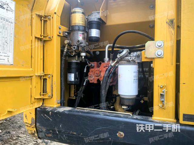 液壓泵室（大件艙室）