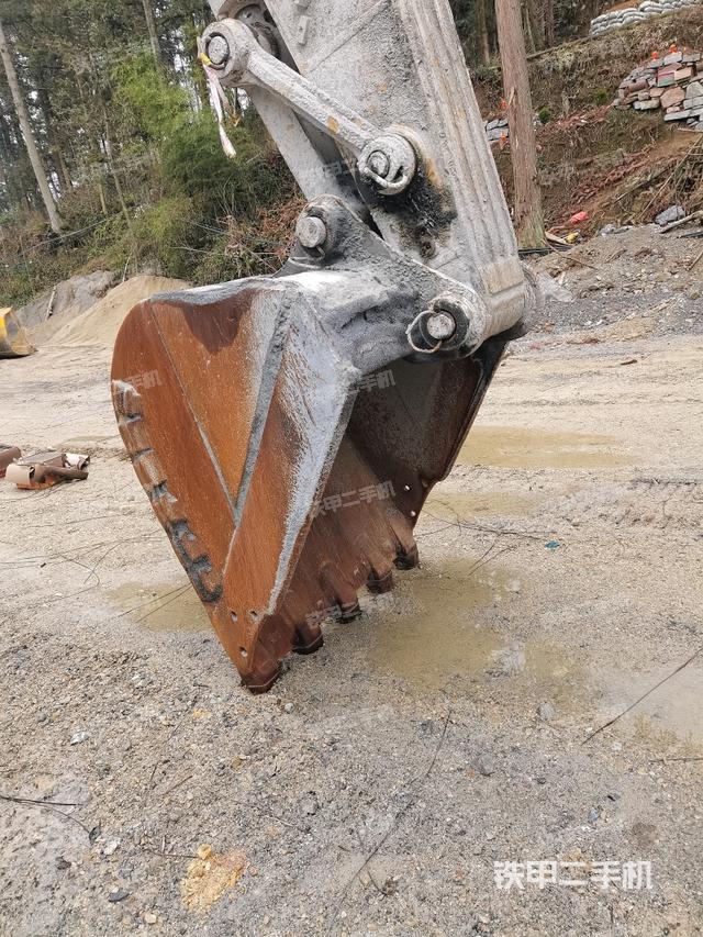 鏟斗45度（工作和回轉(zhuǎn)裝置）