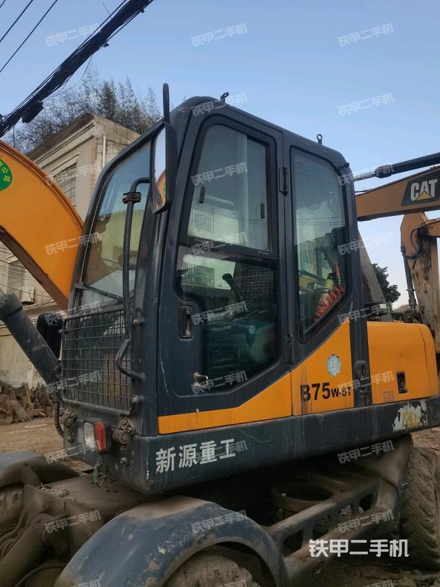 ?駕駛室正側（駕駛室部分）