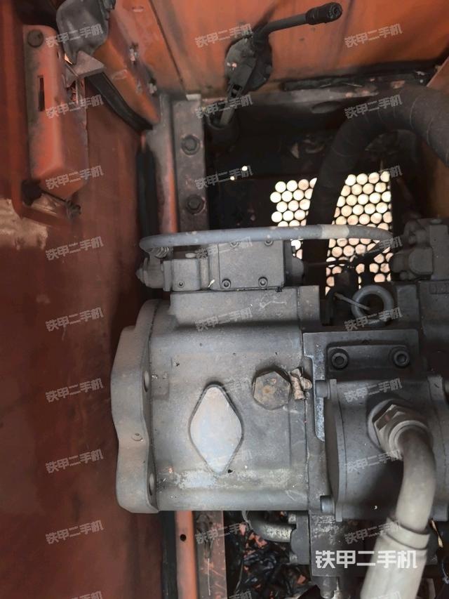 液压泵斜45 左（大件舱室）