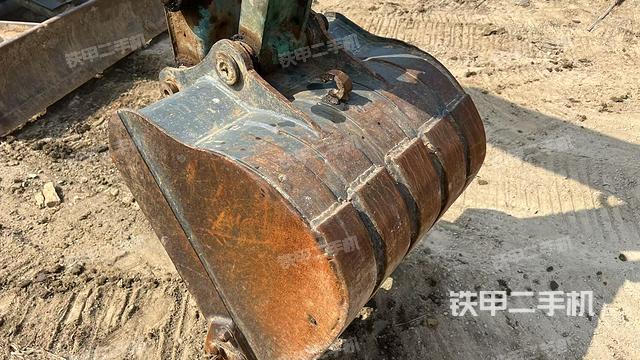 鏟斗45度(工作和回轉(zhuǎn)裝置) 鏟斗45度(工作和回轉(zhuǎn)裝置)