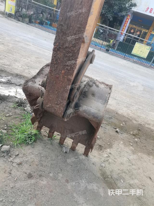 鏟斗右后整體（工作和回轉裝置）