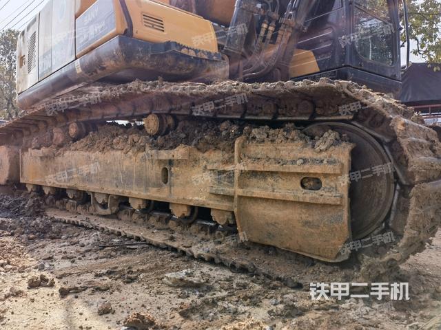 左側(cè)履帶整體?（行走機(jī)構(gòu)）