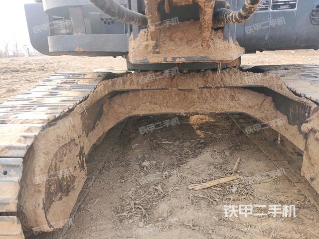 轉(zhuǎn)盤和下車架正前(工作和回轉(zhuǎn)裝置) 轉(zhuǎn)盤和下車架正前(工作和回轉(zhuǎn)裝置)