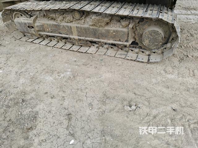 左側(cè)履帶整體?(行走機(jī)構(gòu)) 左側(cè)履帶整體?(行走機(jī)構(gòu))
