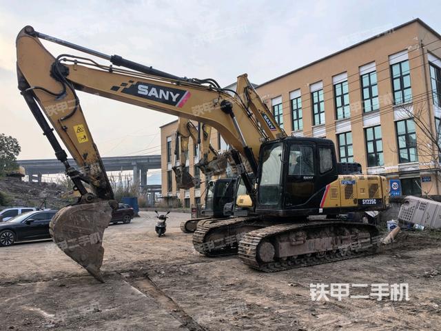 右前45(整機(jī)外觀) 右前45(整機(jī)外觀)