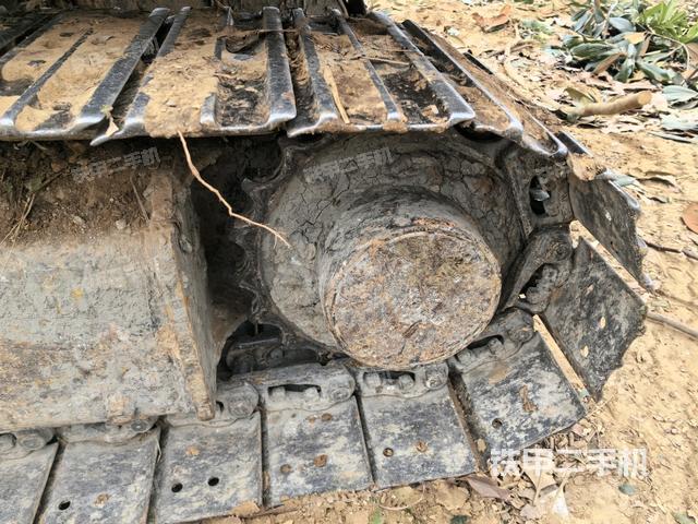 左導(dǎo)向輪（行走機(jī)構(gòu)）