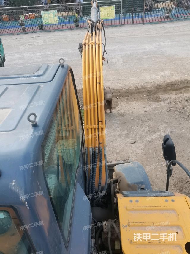 大臂背部俯視（工作和回轉裝置）