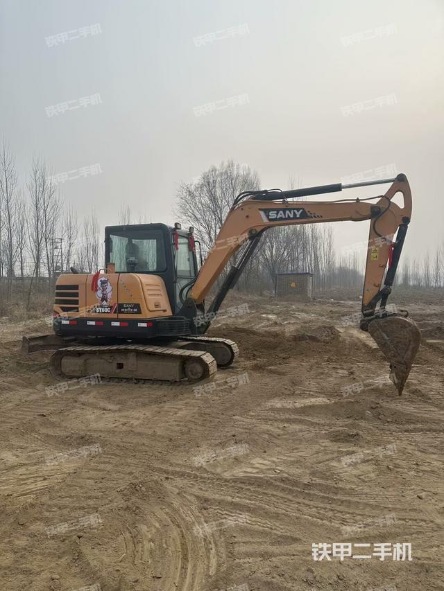 整機(jī)右后45°(整機(jī)外觀) 整機(jī)右后45°(整機(jī)外觀)