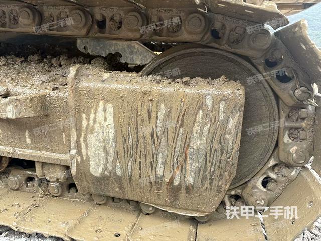 右側(cè)行走馬達(dá)蓋板(行走機(jī)構(gòu)) 右側(cè)行走馬達(dá)蓋板(行走機(jī)構(gòu))
