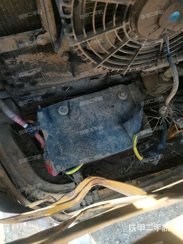 電瓶(大件艙室) 電瓶(大件艙室)
