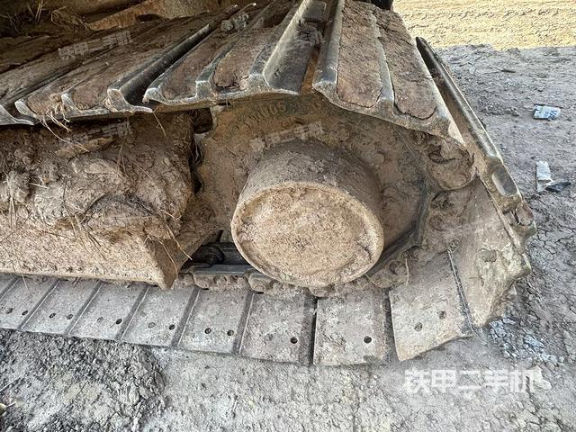 单侧履带整体（整机外观）