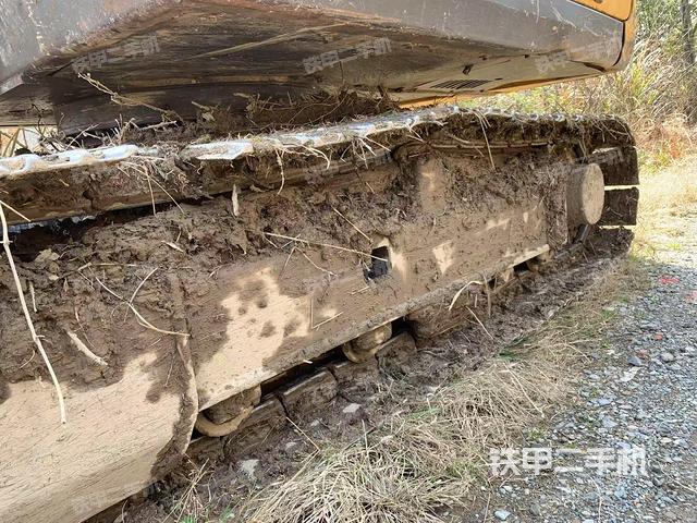 單側(cè)履帶整體（整機(jī)外觀）