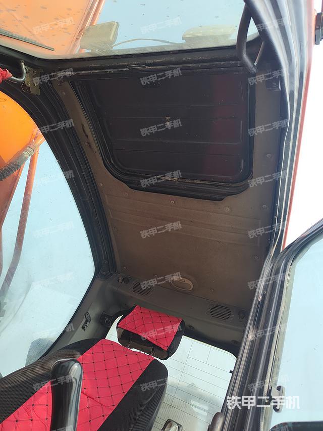 駕駛室頂部（整機(jī)外觀）