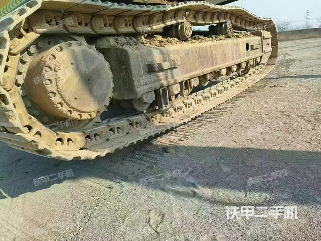 單側(cè)履帶整體（整機外觀）