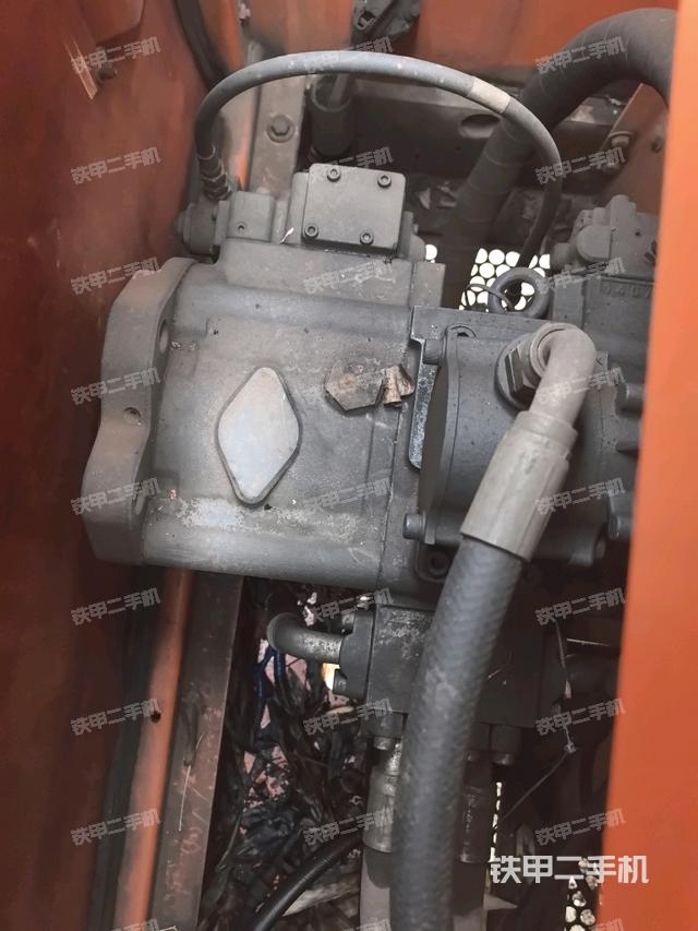 液压泵室（大件舱室）