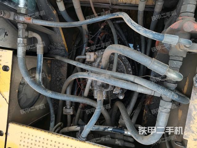 回轉(zhuǎn)馬達(dá)（上車(chē)部件）