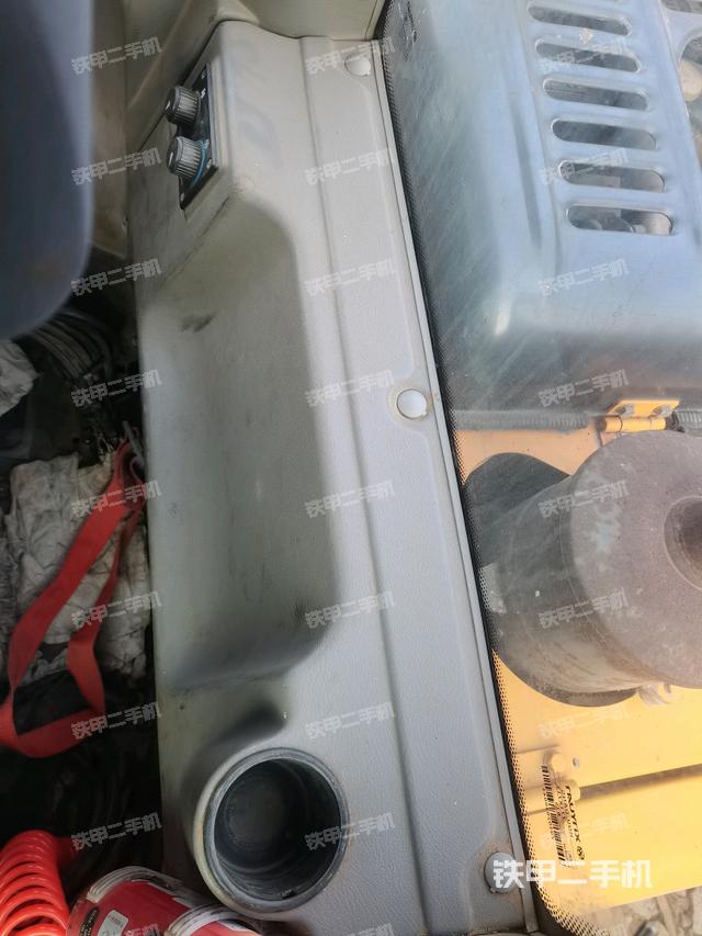 座椅后部（駕駛室部分）