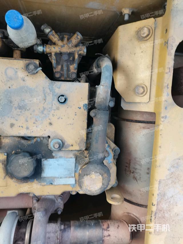 氣門室蓋螺絲特寫（上車部件）