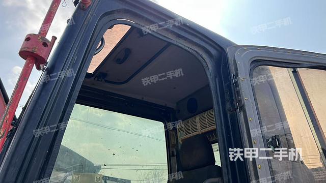 頂棚整體(駕駛室部分) 頂棚整體(駕駛室部分)