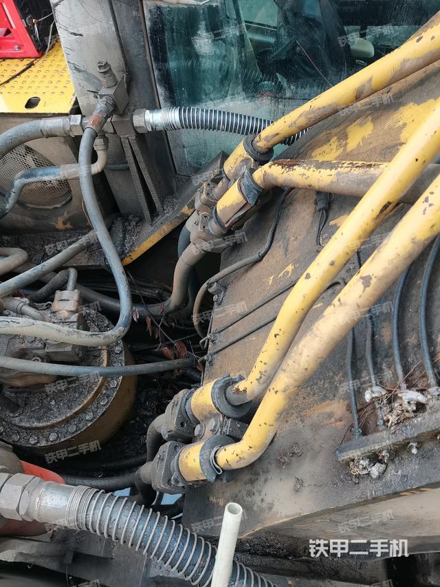 大臂根部?斜視（工作和回轉(zhuǎn)裝置）