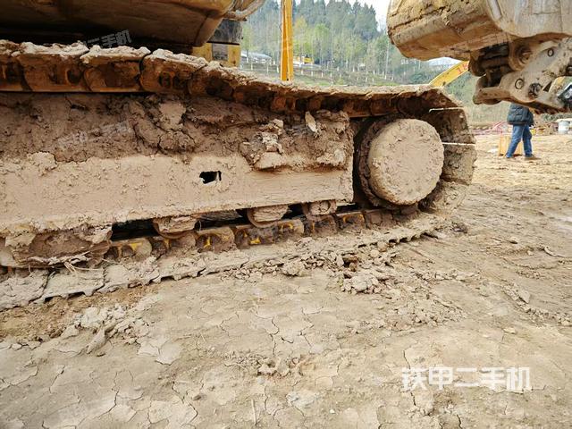 单侧履带整体（整机外观）