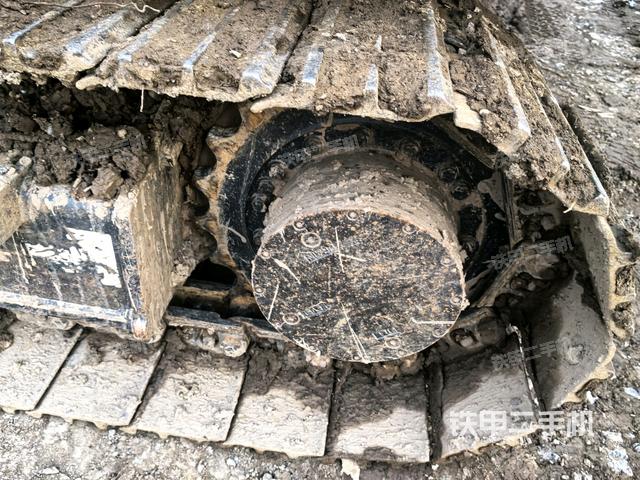 右驅(qū)動(dòng)輪（行走機(jī)構(gòu)）