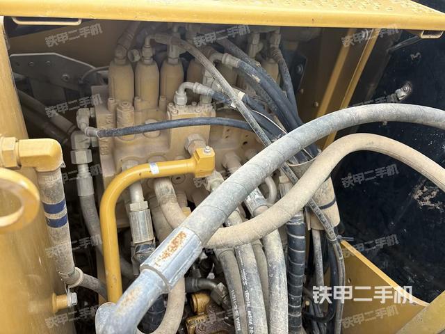 駕駛室頂部俯視(上車部件) 駕駛室頂部俯視(上車部件)