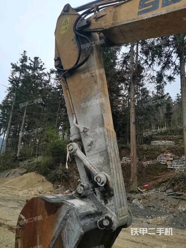 小臂整體左后（工作和回轉(zhuǎn)裝置）